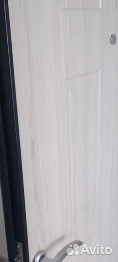 Дверь входная металлическая