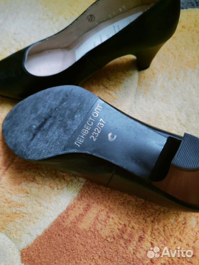 Туфли женские лодочки кожаные 37 размер