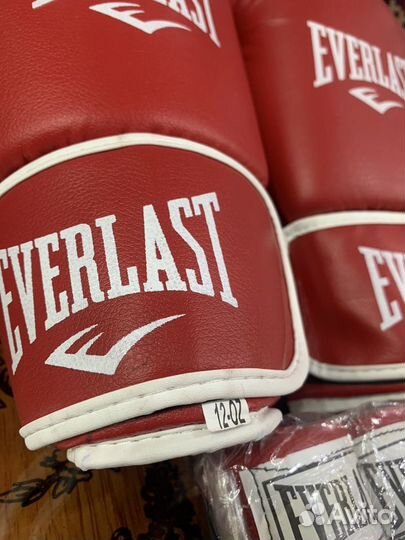 Боксерские перчатки 12 oz everlast