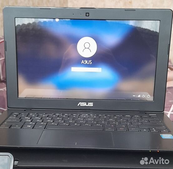 Ноутбук asus