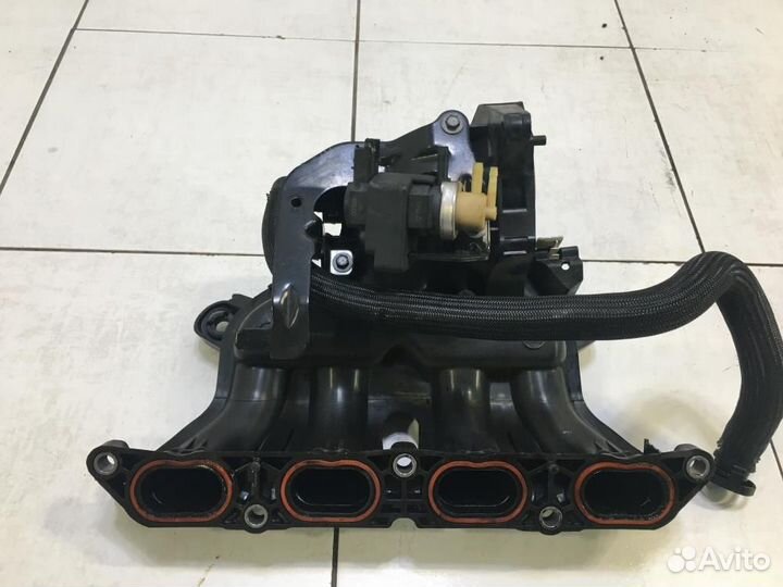 Коллектор впускной Citroen DS5 K