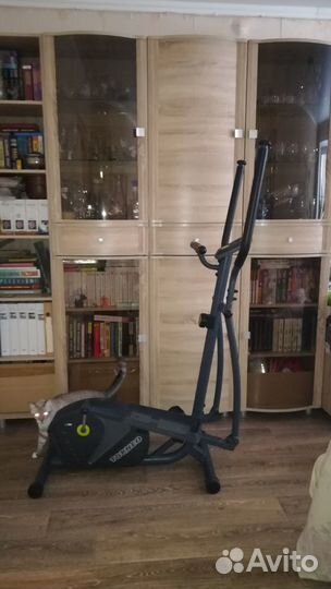 Эллиптический тренажёр Torneo Vento C-208