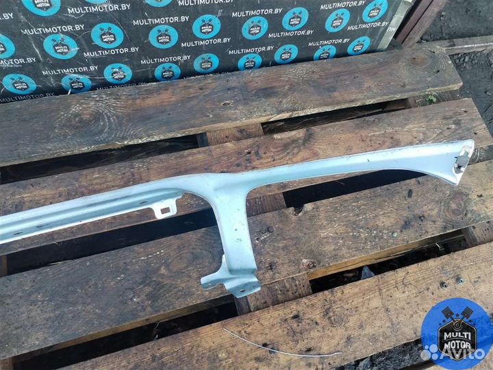 Ус под фару toyota RAV 4 II 2.0 D-4D 1CD-FTV