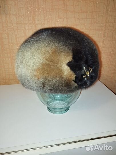 Берет женский норковый