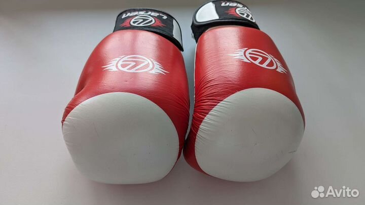 Перчатки боксерские Larsen 10 oz