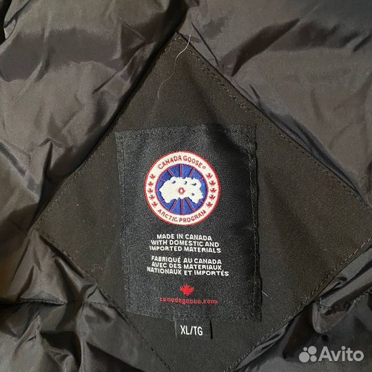 Пуховик Canada Goose