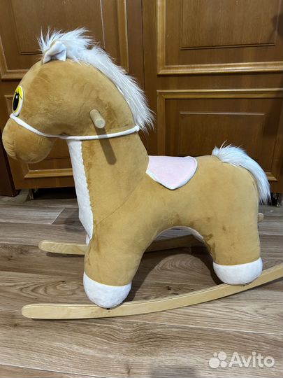 Детская качалка лошадь