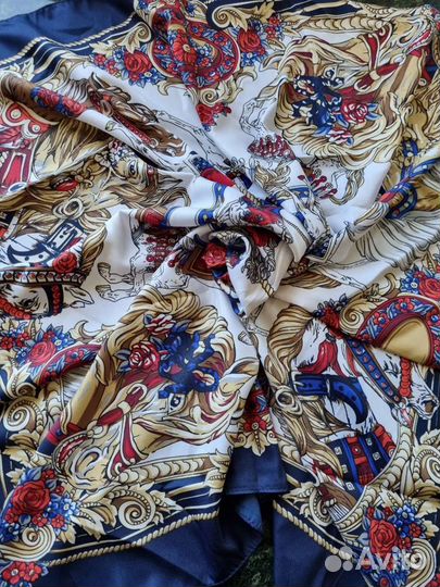 Шелковый платок