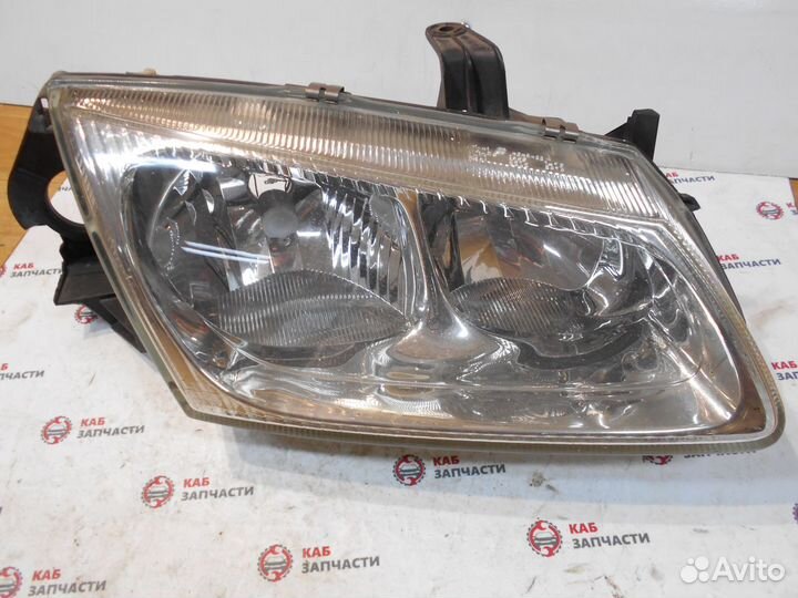 Фара правая Nissan Almera N16