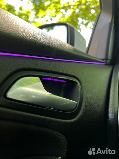 Установка подсветки в салон