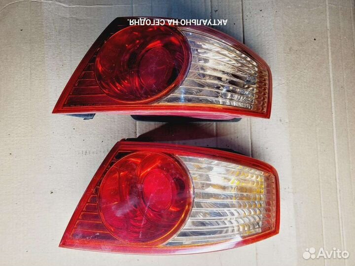 Фонарь задний правый opirus