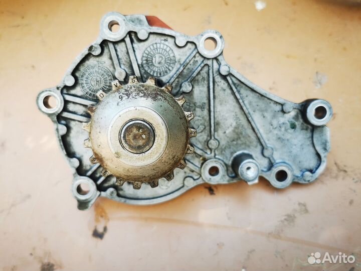 Водяная помпа 1.6 HDI (DV6TED4) Peugeot, Citroen