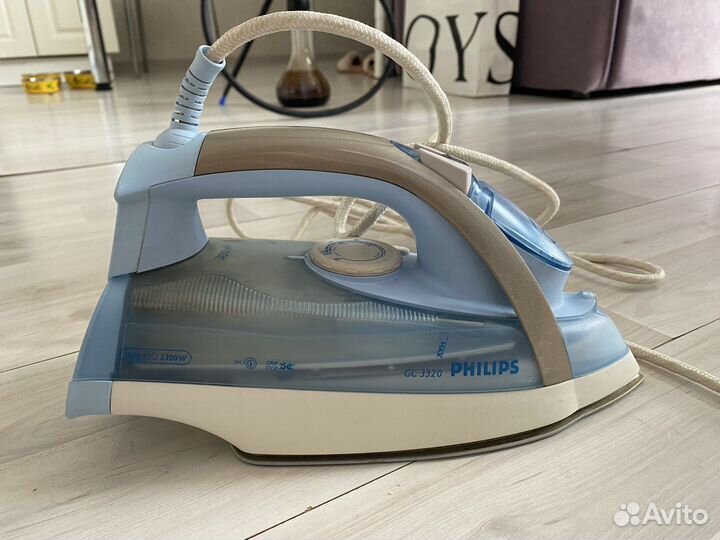 Утюг Philips GC 3320