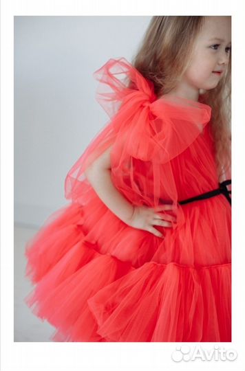 Платье для девочки праздничное