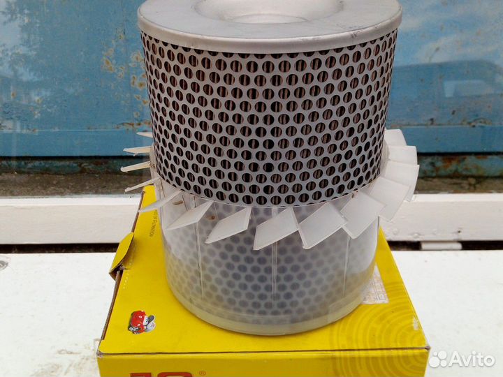 Фильтр воздушный на Митсубиси Паджеро 2