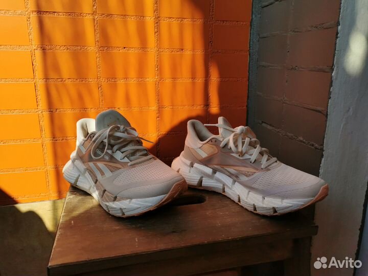 Кроссовки Reebok floatzig 1