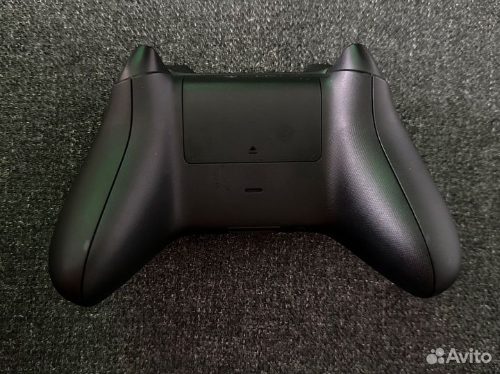 Геймпад Xbox Series (из комплекта с Xbox Seires X)