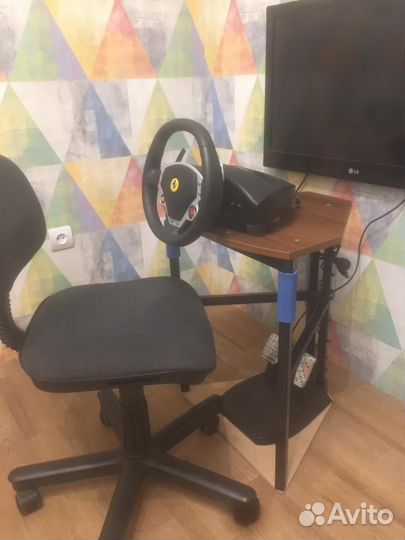 Игровой руль Thrustmaster Ferrari F430