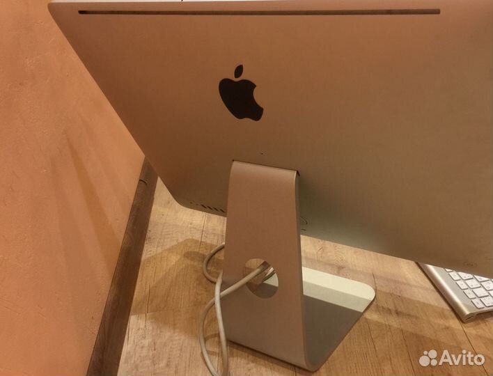 Apple iMac 21.5 2011