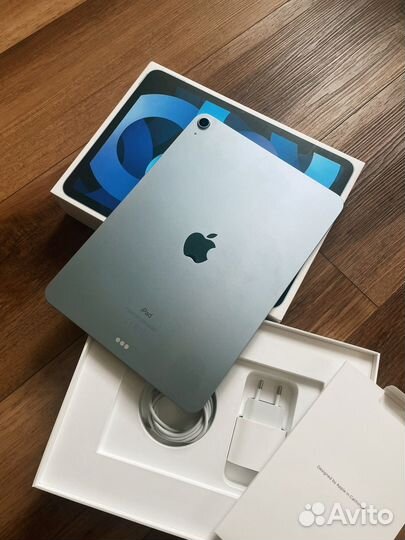 iPad Air 4 Wi-Fi 64GB Sky Blue