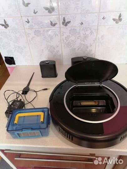 Робот пылесос panda x500