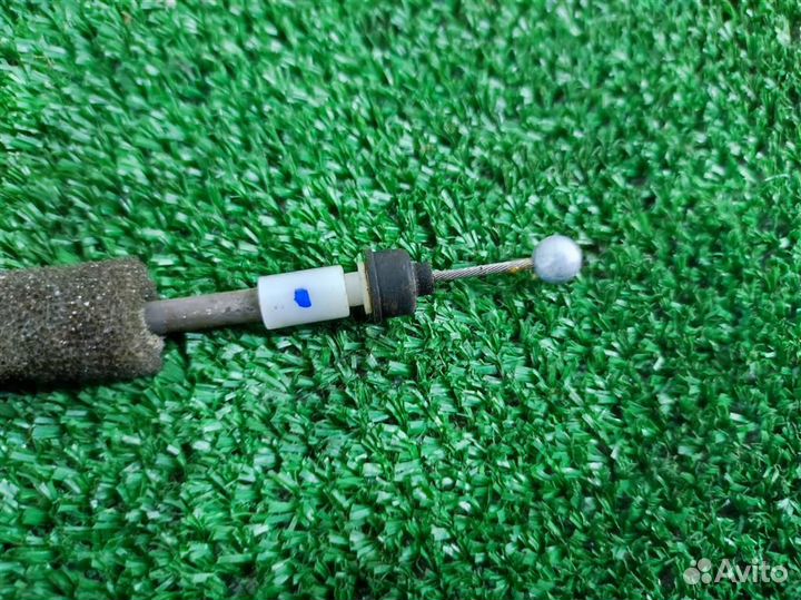 Замок двери передней правой Nissan Tiida 2008