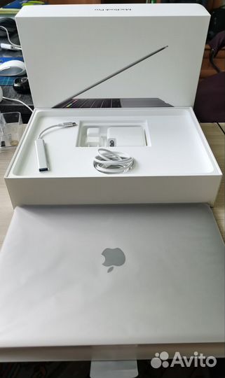 Macbook Pro 13 2019/ i7/16gb/512gb как новый