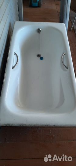 Ванна чугунная