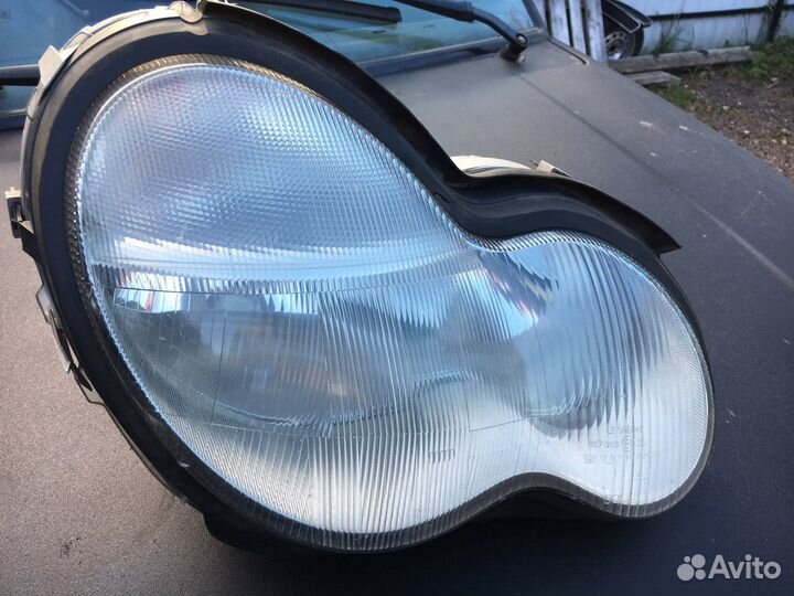 Фара мерседес w203
