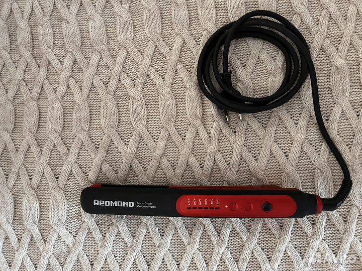 Выпрямитель утюжок для волос redmond