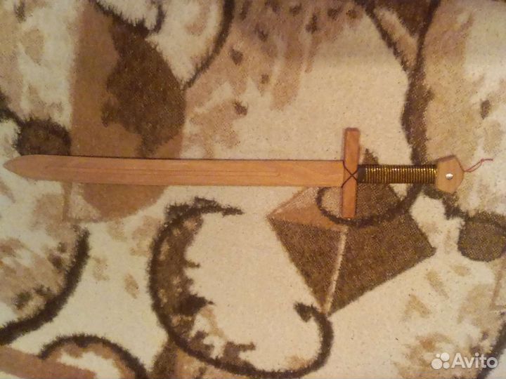 Деревянный меч