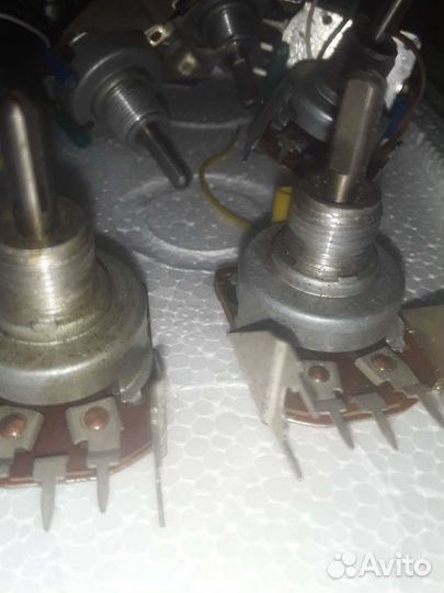 Резисторы переменные RFT