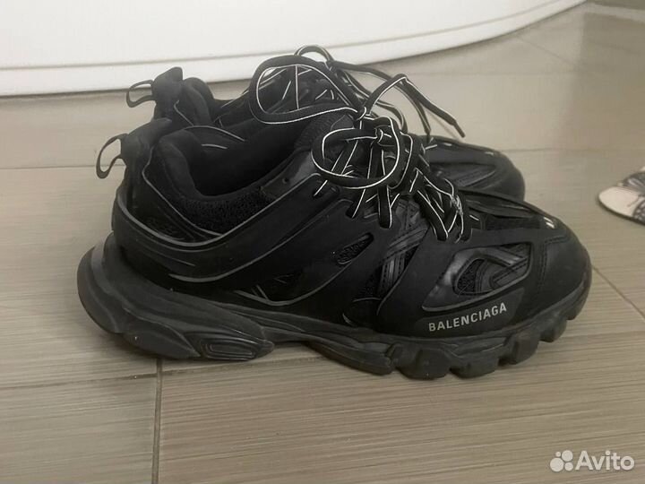 Balenciaga Track 1 black