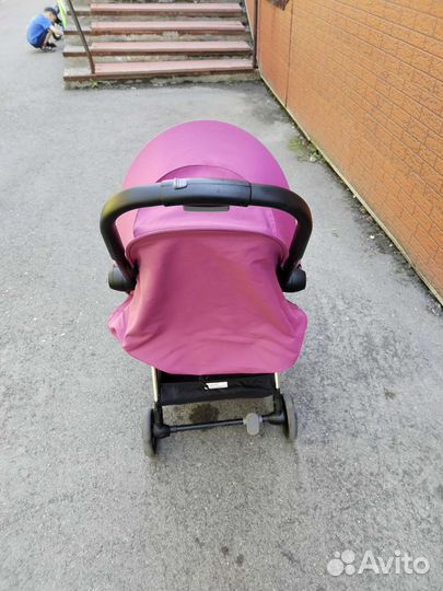 Прогулочная коляска как новая