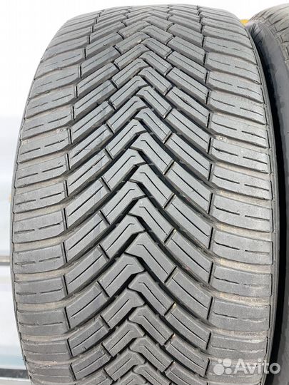 Continental AllSeasonContact 225/40 R18 95W