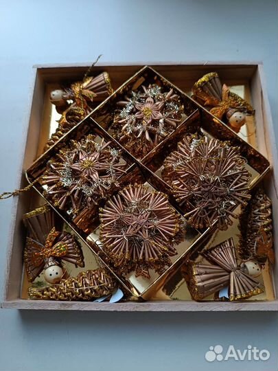 Новогодние игрушки