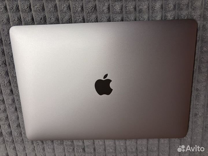 Macbook air 13 M1 8/256