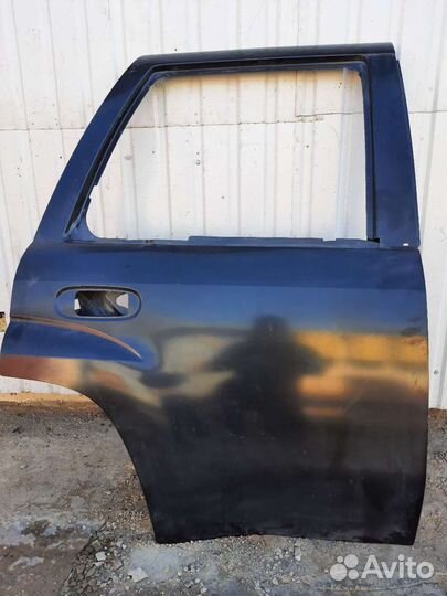 Дверь задняя правая Chevrolet Trailblazer новая