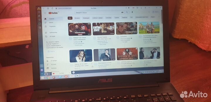 Ноутбук asus