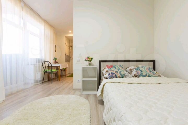 Квартира-студия, 42 м², 8/18 эт.