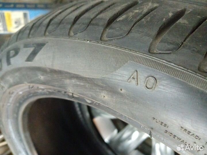 Pirelli Cinturato P7 245/40 R18