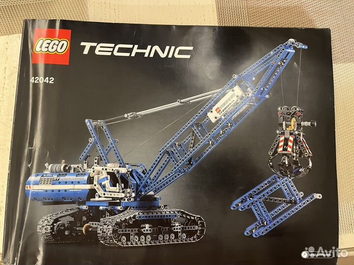 Lego technic 42042. Гусеничный кран