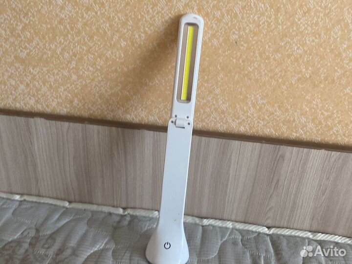 Лампа настольная