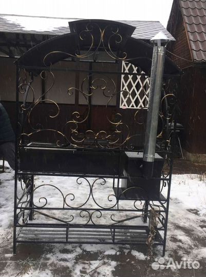 Мангал с крышей от производителя