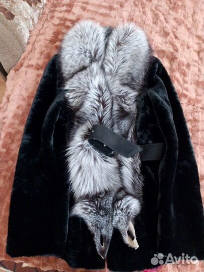 Продам шубу из овчины,с воротником из чернобурки