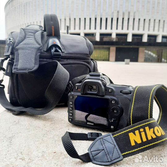 Зеркальный фотоаппарат nikon