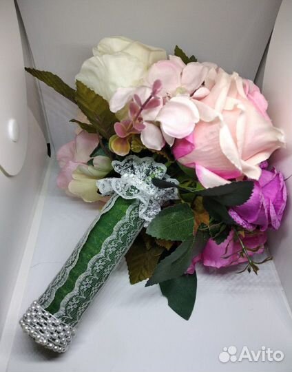 Свадебный букет невесты из искусственных цветов