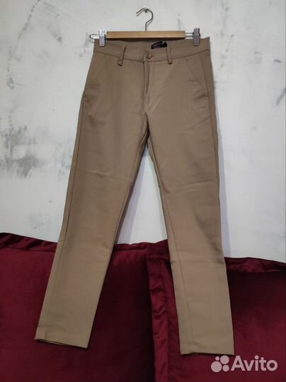 Брюки бежевые
