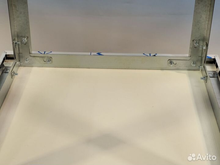 Стол разделочный из нержавейки (1000х800х850)