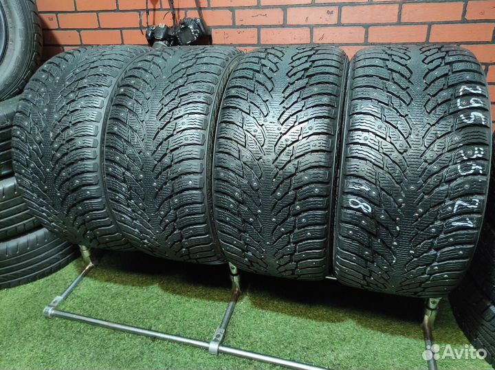 Nokian Tyres Hakkapeliitta 9 SUV 295/35 R21 107T